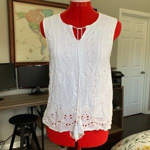 Lace eyelet sleeveless blouse